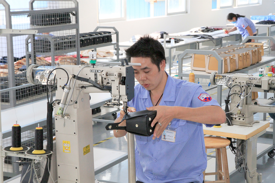 皮具加工廠(chǎng)博深皮具